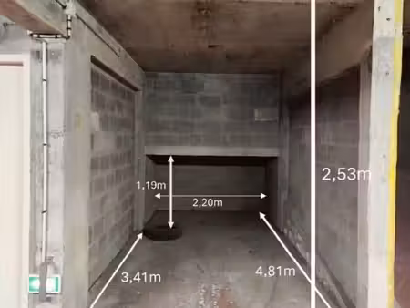 parking 7 m² paris