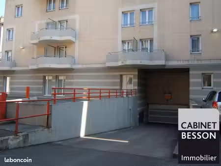 parking/box 10 m² grenoble