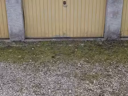 garage à louer montalieu