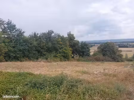 terrain à bâtir de 1041 m² à pisieu (38)