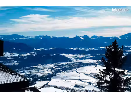 a 1500 m d'altitude immeuble brut pour réaliser entre 4 et 6 logements  accès indépendant 