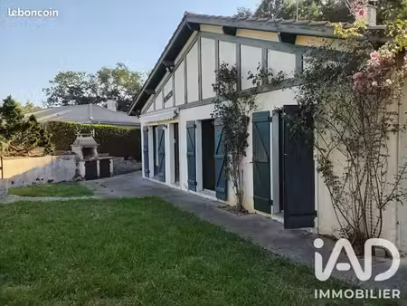 villa 4 pièces 85 m²