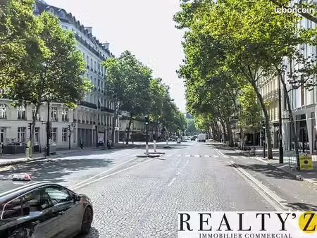 bureau 265 m²