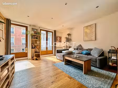 appartement 4 pièces 97 m²