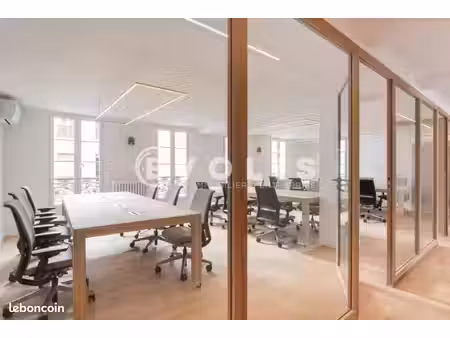 bureau 300 m²