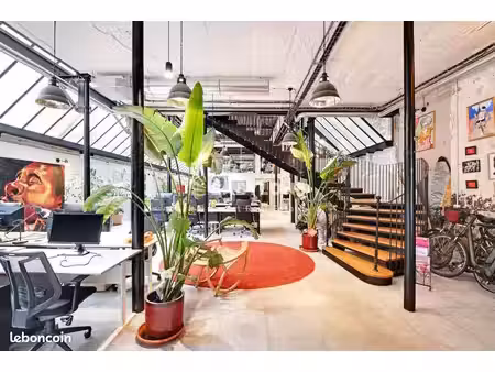 bureau 610 m²
