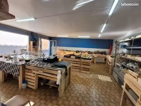local commercial 150m2