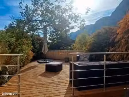 appartement - maison / coeur de village crolles