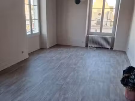 appartement à louer centre ouzouer le marché proche écoles et commerces