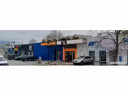 local commercial 312 m² échirolles