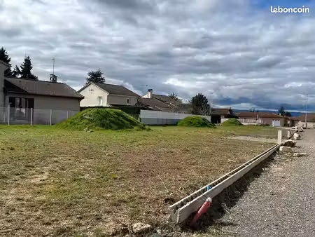 terrain à bâtir de 408 m² à andrezieux-boutheon (42)