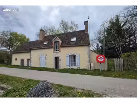 maison éclusière ancienne