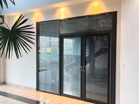 local activité - commerce - showroom / 108 m² – saint-jean-de-bournay