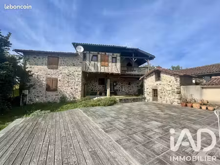 maison familiale 5 pièces 158 m²