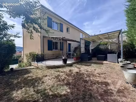 maison 5 pièces 111 m²