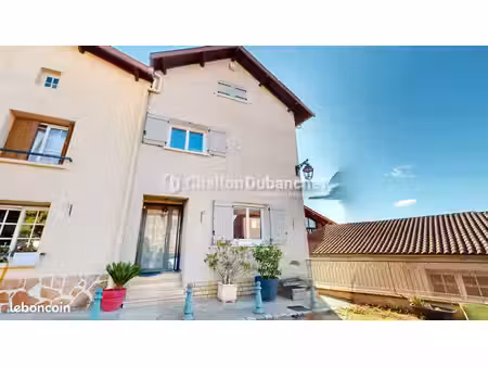 maison de village 144 m² perreux