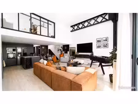 loft d’exception de 120 m² – grande terrasse – garage – résidence sécurisée – centre-ville