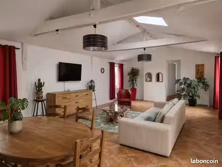 f5 111 m² – 4 chambres – séjour 60 m² – charme de l’ancien – malesherbes