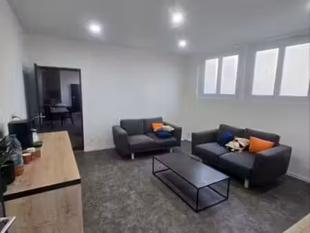 bureaux+possibilité dépot stockage