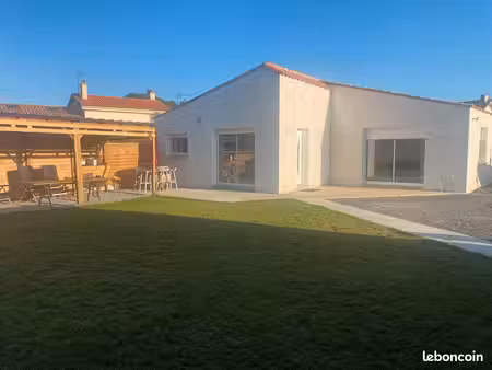 à vendre maison individuelle + dépendance