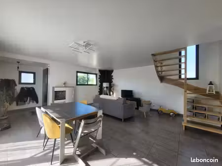 maison non mitoyenne 4 pièces - 90m²