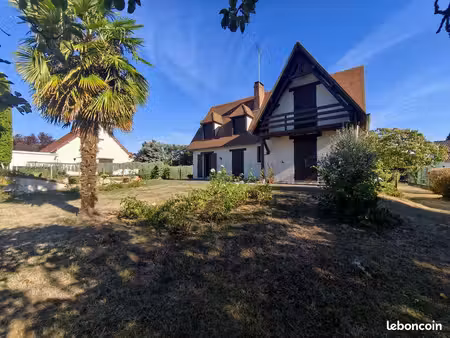 maison 10 pièces 156 m²