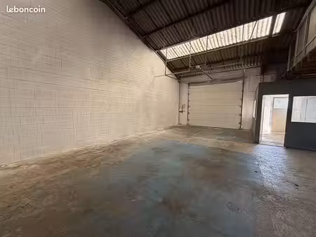 local commercial 270 m²