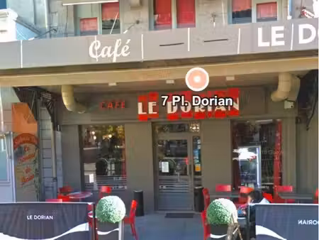 bar restaurant