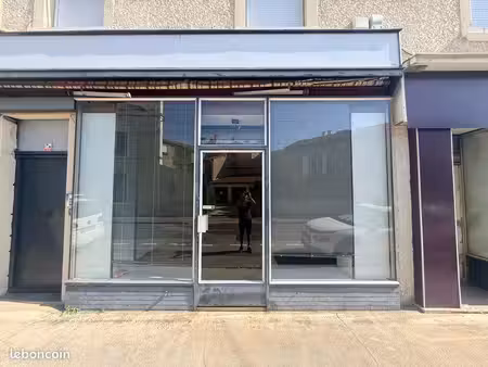 local 45m2 le coteau
