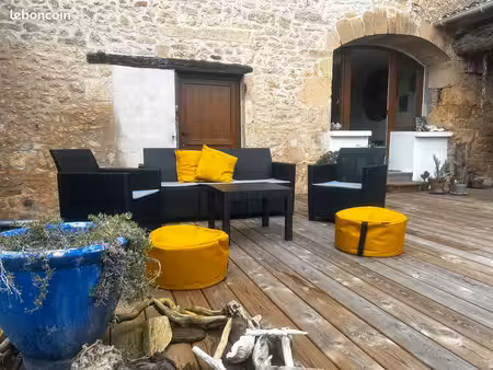vente maison de village limitrophe dordogne