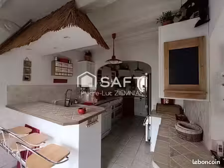 maison 10 pièces 304 m²