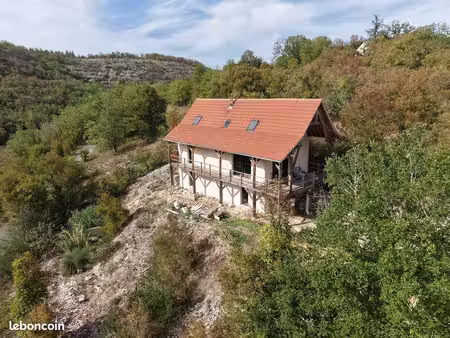 chalet 4 pièces 102 m²