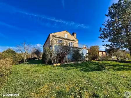 maison de village 6 pièces 140 m²
