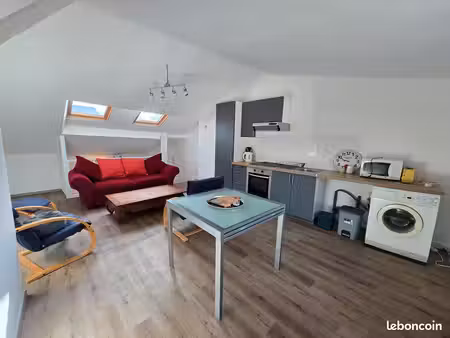 t3 duplex meublé rénové – hyper-centre d’angers