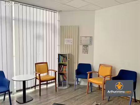 local commercial 68 m² taissy