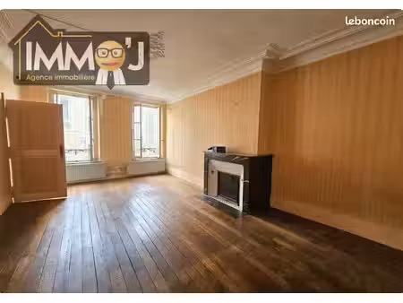 immeuble 7 pièces 213 m²