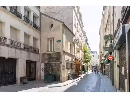 maison de luxe à vendre dans le quartier montorgueil-saint denis