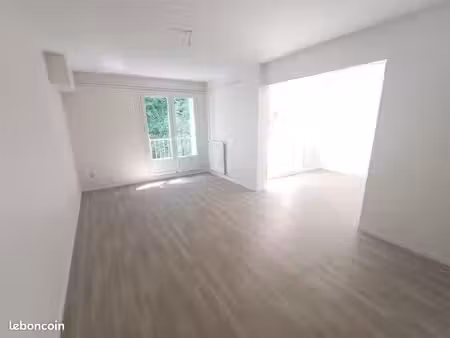 appartement 3 pièces 80 m²