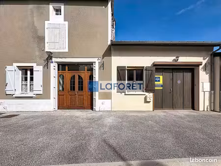 maison 2 pièces 84 m²