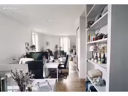 bureau disponible dans coworking centre-ville