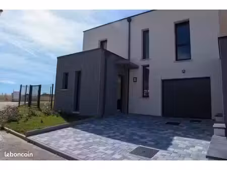 fléville-devant-nancy — maison contemporaine de 117 m² (normes bbc)