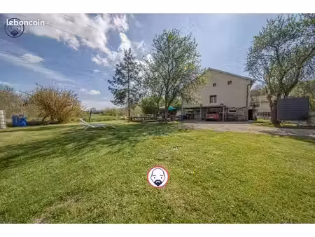 maison 8 pièces 132 m²