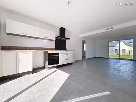 maison de plain pied 3 chambres