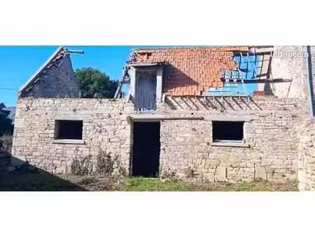 ancienne étable à rénover 120m2 à 150m de la ria d’ étel
