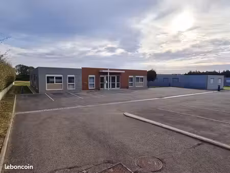pour investir et / ou occuper  beaux bureaux fonctionnels en parfait état