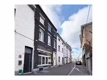 appartement à louer à rue du lieutenant général gillain 14 marchienne-au-pont (vbe63831)