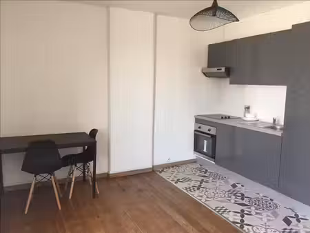 appartement - 1er étage - 44 91 m2 - 2 pièces - meublé