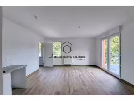 appartement emerainville 4 pièce(s) 71.30 m² + 2 balcons 12 m?