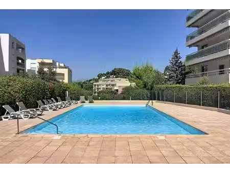 appt 2 piéces quartier plateaux fleuris st laurent du var