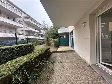 appartement - rdc - 40 m2 - 2 pièces - non meublé